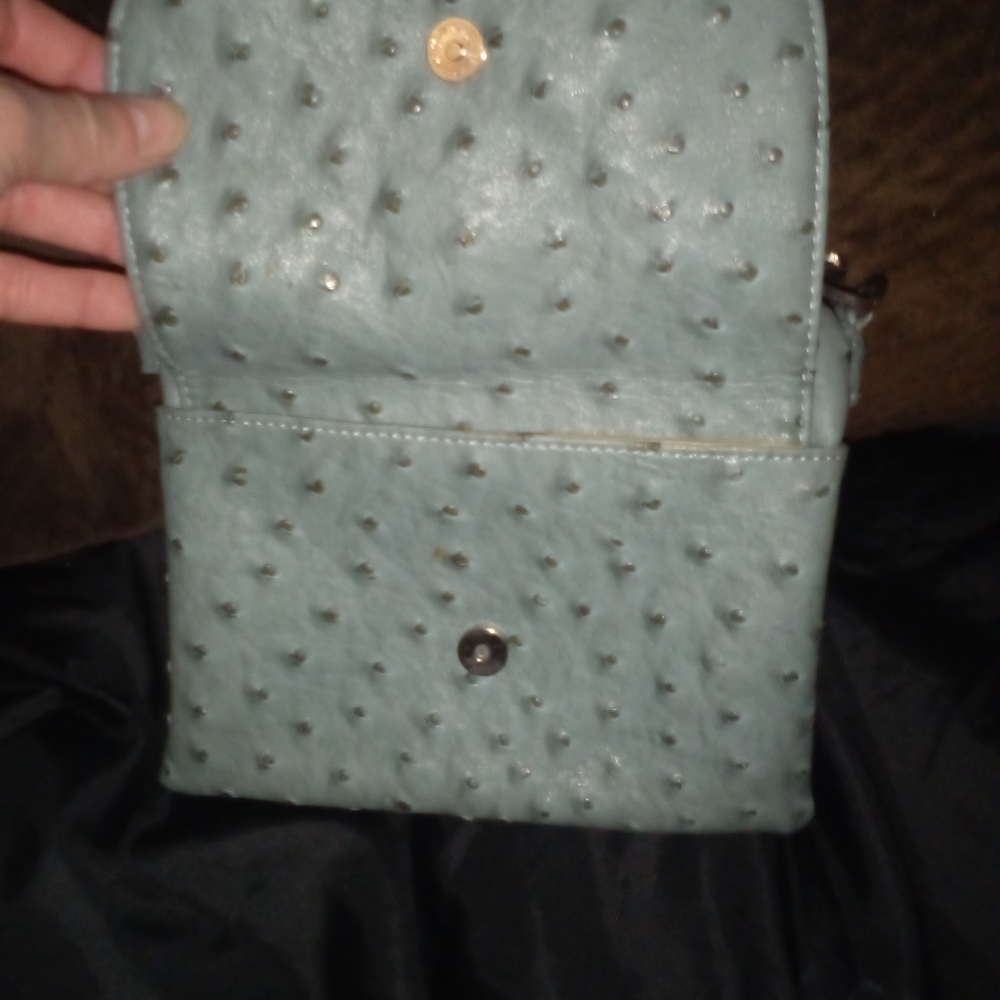 Purse - Picture 2 of 5